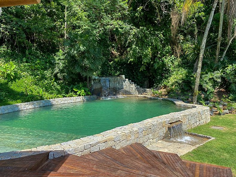 Mansão de 10 suítes em Ilha Grande - Ang008