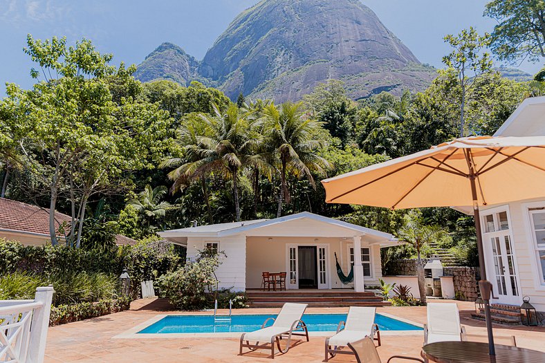 Mansion at the Foot of Pedra da Gávea - Sco010