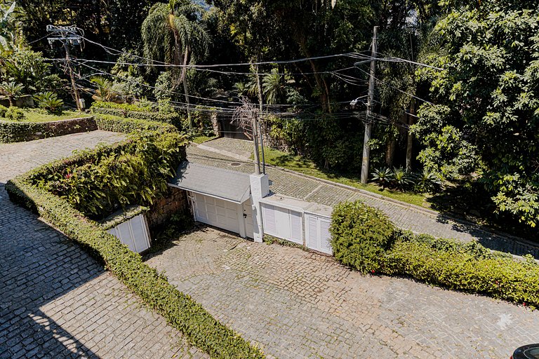 Mansion at the Foot of Pedra da Gávea - Sco010