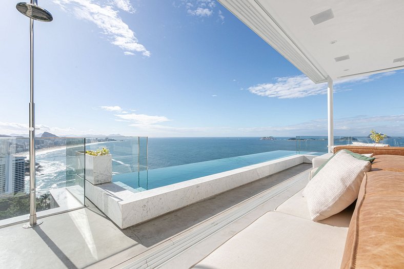 Nice Penthouse with sea view in Rio - Vid001