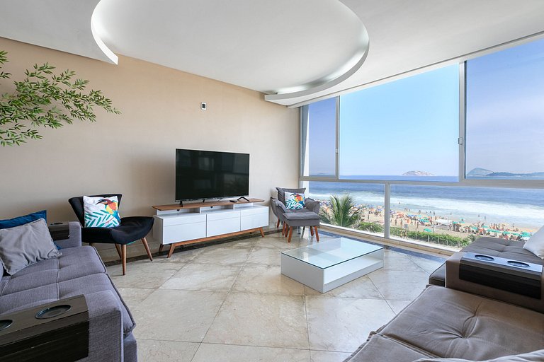 Oceanfront Apartment in Ipanema - Ipa035