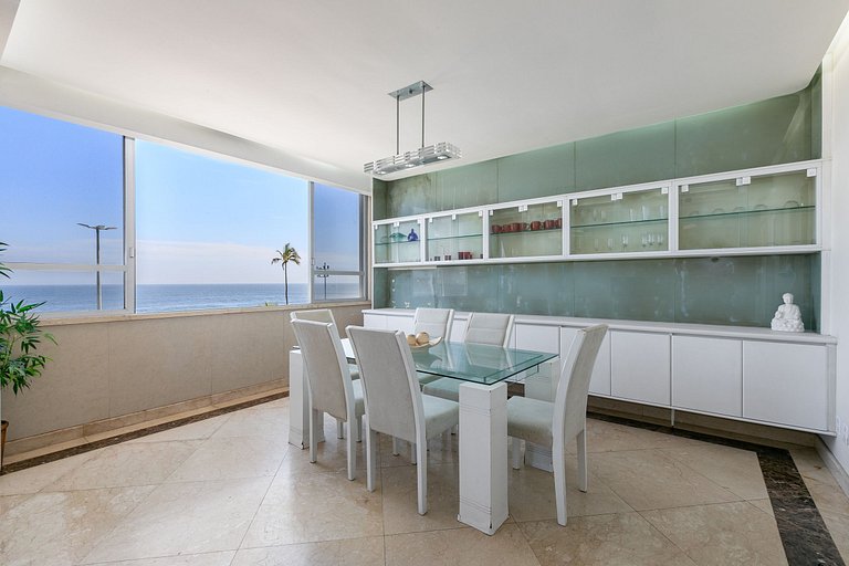 Oceanfront Apartment in Ipanema - Ipa035