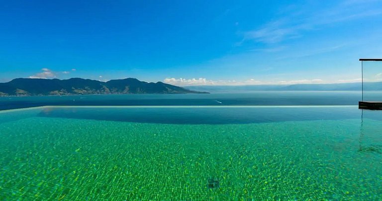 Villa com vista espetacular em Ilhabela - Ilb001