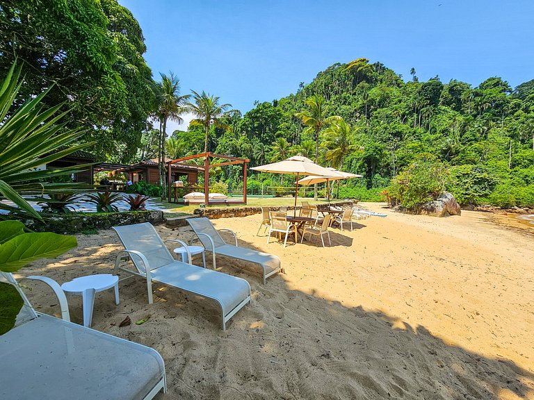 Villa de 9 suites avec plage privée à Angra dos Reis - Ang00