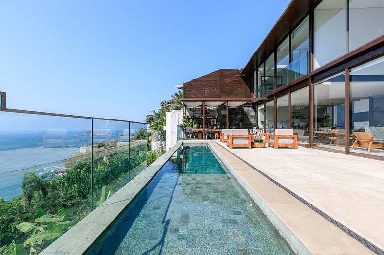 Villa with infinity pool and sea view in Joá - Joa008